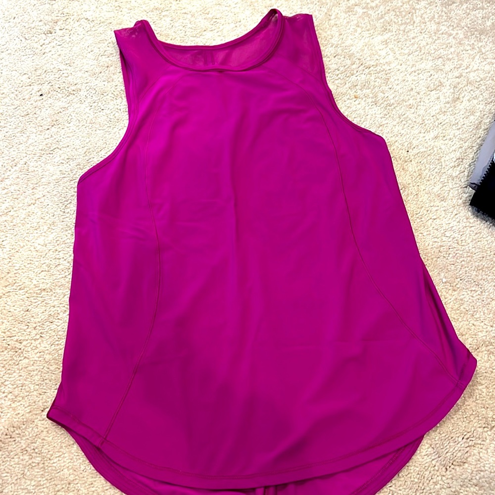 Lululemon tank